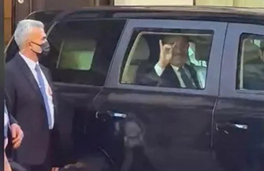 "Bozkurt" işareti diplomatik gerilim yarattı